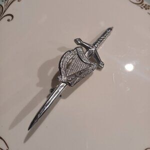 Silver tone Scottish Harp Oversized Kilt Pin
